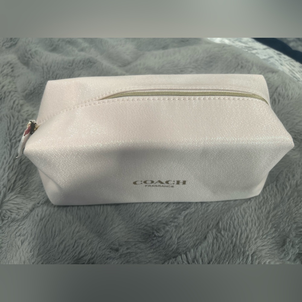 🆕Coach Cosmetic Bag Toiletry Pouch Makeup Bag